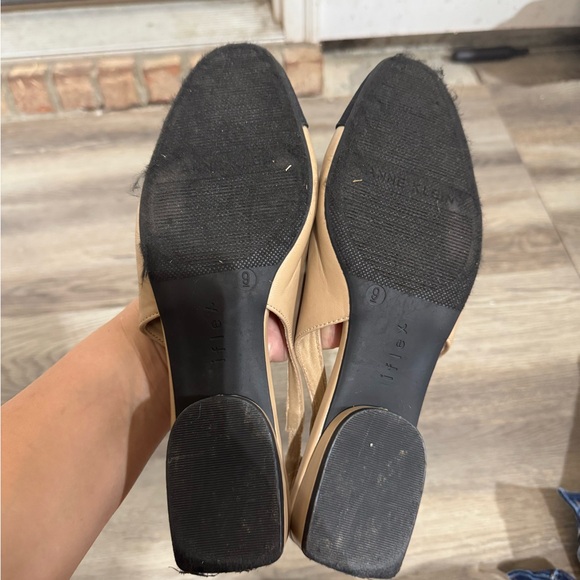 Anne Klein Women's Tan and Black Slingback Shoes size 9 - Picture 5 of 5